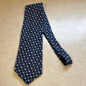 Classic Navy Geometric Silk Tie with Blue and Gold Accents